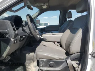 2019 Ford F-350 XL z VIN 1FT8W3BT4KEF58773, wystawiony jako Copart lot #52741405 z przebiegiem 72 923 mil mil oraz Tytuł czysty. Historia ofert i sprzedaży dostępna na DreamBid. Obrazek 7.