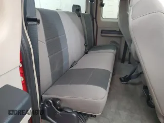 2010 Ford F-250 XL z VIN 1FTSX2B50AEB18045, wystawiony jako Copart lot #54476525 z przebiegiem 115 271 mil mil oraz Szkody całkowita. Historia ofert i sprzedaży dostępna na DreamBid. Obrazek 10.
