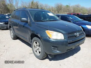 2011 Toyota RAV4 with VIN 2T3ZF4DV1BW058443, listed as a IAAI auction lot 41848012 with 195,060 mi miles. Bid and sale history available at carsss.com. Image 1.