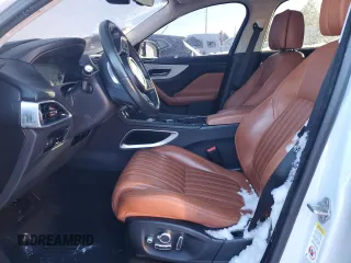 2019 Jaguar F-Pace 30t Portfolio with VIN SADCN2GX5KA365434, listed as a Copart auction lot 41701755 with 59,124 mi miles and Salvage title. Bid and sale history available at DreamBid. Image 7.
