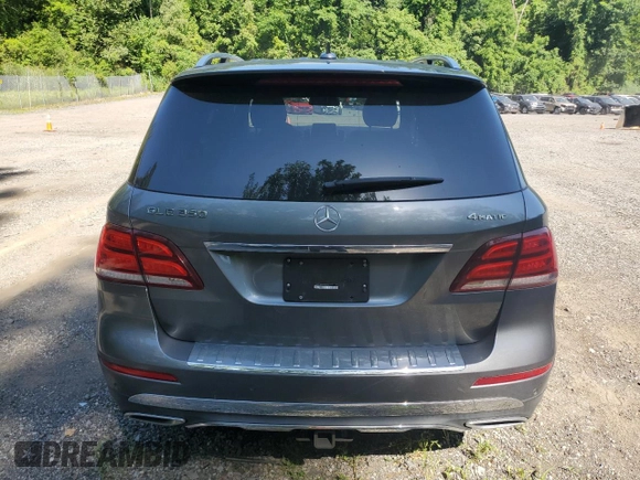 2018 Mercedes-Benz GLE 350 z VIN 4JGDA5HB6JB200366, wystawiony jako Copart lot #62200145 z przebiegiem 68 299 mil mil oraz Szkoda całkowita • Salvage title. Historia ofert i sprzedaży dostępna na DreamBid. Obrazek 6.