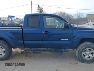 2006 Toyota Tacoma with VIN 5TEUU42N46Z247343, listed as a IAAI auction lot 41235061 with 189,193 mi miles. Bid and sale history available at carsss.com. Image 13.