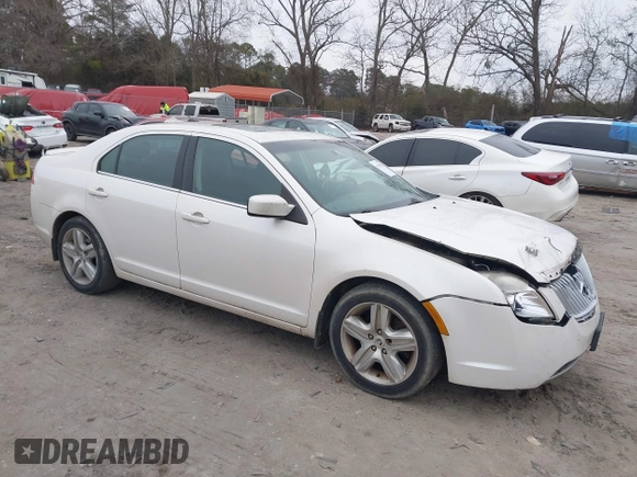 2011 Mercury Milan with VIN 3MEHM0HAXBR600952, listed as a IAAI auction lot 41381502 with 224,045 mi miles. Bid and sale history available at carsss.com. Image 1.
