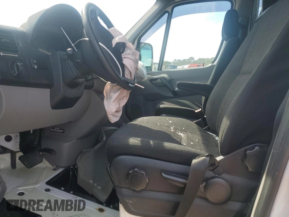2015 Freightliner Sprinter with VIN WDYPE7CC3FP168265, listed as a Copart auction lot 44897065 with Not Provided miles and Salvage Title. Bid and sale history available at DreamBid. Image 7.