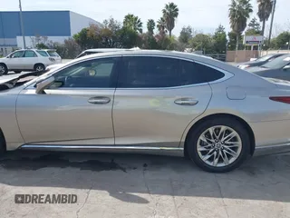 2018 Lexus LS with VIN JTHB51FF5J5005192, listed as a IAAI auction lot 41601540 with 44,042 mi miles. Bid and sale history available at carsss.com. Image 14.