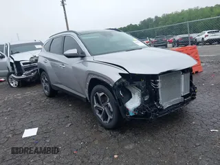 2024 Hyundai Tucson SEL Convenience z VIN KM8JCCD17RU210726, wystawiony jako IAAI lot #42330991 z przebiegiem 6 572 mil mil oraz . Historia ofert i sprzedaży dostępna na DreamBid. Obrazek 1.