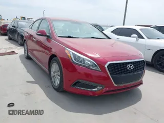 2016 Hyundai Sonata Hybrid SE with VIN KMHE24L16GA028820, listed as a IAAI auction lot 42068877 with 63,997 mi miles. Bid and sale history available at carsss.com. Image 1.