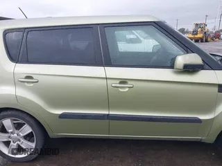 2011 Kia Soul + with VIN KNDJT2A20B7201270, listed as a IAAI auction lot 41764745 with 178,534 mi miles. Bid and sale history available at carsss.com. Image 14.
