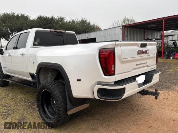 2020 GMC Sierra 3500HD Denali z VIN 1GT49WEY3LF337580, wystawiony jako Copart lot #43259415 z przebiegiem 68 334 mil mil oraz Czysty tytuł • Clean title. Historia ofert i sprzedaży dostępna na DreamBid. Obrazek 3.