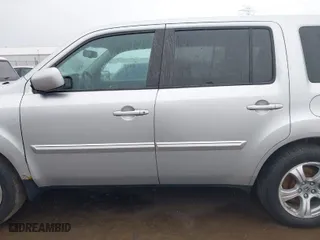 2014 Honda Pilot EX-L with VIN 5FNYF4H53EB045211, listed as a IAAI auction lot 41986709 with 145,594 mi miles. Bid and sale history available at carsss.com. Image 14.