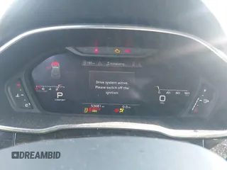 2021 Audi Q3 S line Premium Plus z VIN WA1EECF38M1111853, wystawiony jako IAAI lot #42367677 z przebiegiem 53 681 mil mil oraz . Historia ofert i sprzedaży dostępna na DreamBid. Obrazek 7.
