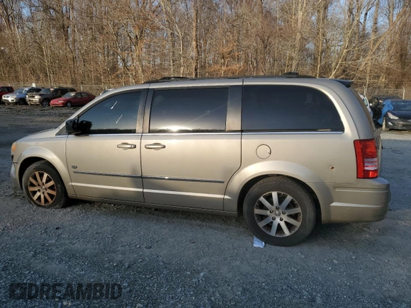 2009 Chrysler Town & Country Touring with VIN 2A8HR54X49R653052, listed as a Copart auction lot 48133155 with 151,527 mi miles and Salvage Title. Bid and sale history available at DreamBid. Image 2.
