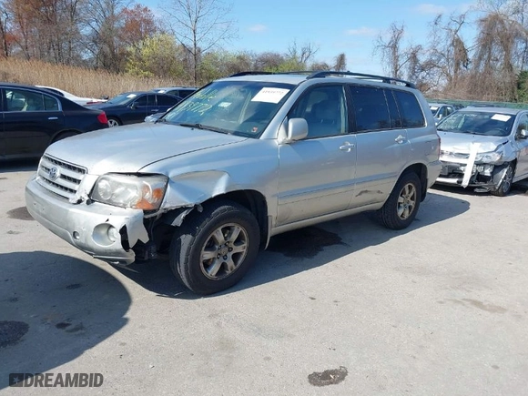 2006 Toyota Highlander w/3rd Row with VIN JTEDP21A760094012, listed as a IAAI auction lot 41939772 with 229,307 mi miles. Bid and sale history available at carsss.com. Image 2.