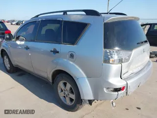 2007 Mitsubishi Outlander ES with VIN JA4MS31X37U010625, listed as a IAAI auction lot 42000410 with 294,363 mi miles. Bid and sale history available at carsss.com. Image 3.
