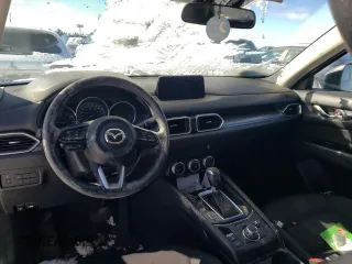 2017 Mazda CX-5 Sport with VIN JM3KFABL3H0227562, listed as a Copart auction lot 43960415 with 0 mi miles and Salvage Title. Bid and sale history available at carsss.com. Image 8.