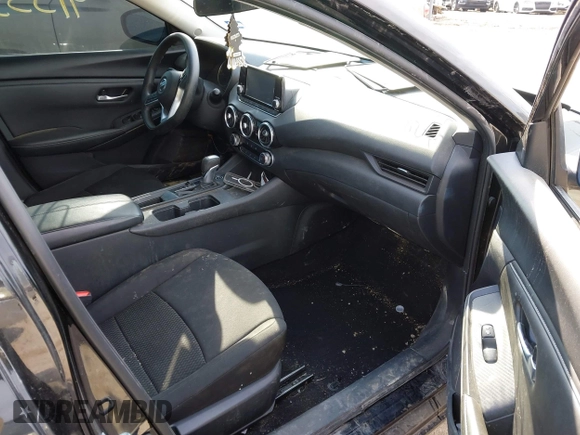 2023 Nissan Sentra S with VIN 3N1AB8BV2PY300230, listed as a IAAI auction lot 41533920 with 34,941 mi miles and . Bid and sale history available at DreamBid. Image 5.