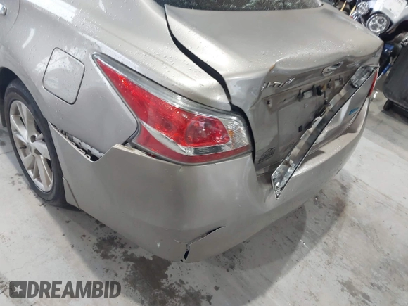 2013 Nissan Altima S with VIN 1N4AL3APXDC210446, listed as a IAAI auction lot 41973949 with 258,640 mi miles and . Bid and sale history available at DreamBid. Image 12.