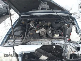 1998 Ford Crown Victoria LX с VIN 2FAFP74W4WX100549, выставлен на аукционе IAAI как лот 41573494 с пробегом 114 818 миль миль и . История ставок и продаж доступна на DreamBid. Изображение 10.