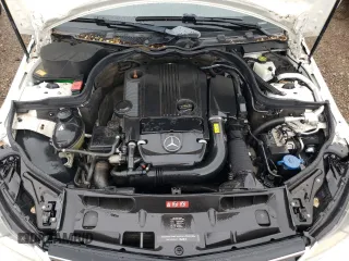 2014 Mercedes-Benz C 250 Sport z VIN WDDGF4HB2EG245896, wystawiony jako Copart lot #56678115 z przebiegiem 92 446 mil mil oraz Szkoda całkowita • Salvage title. Historia ofert i sprzedaży dostępna na DreamBid. Obrazek 11.