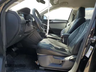 2024 Volkswagen Tiguan S z VIN 3VVRB7AX5RM151188, wystawiony jako Copart lot #55497675 z przebiegiem Nie podano mil oraz Szkoda całkowita • Salvage title. Historia ofert i sprzedaży dostępna na DreamBid. Obrazek 7.