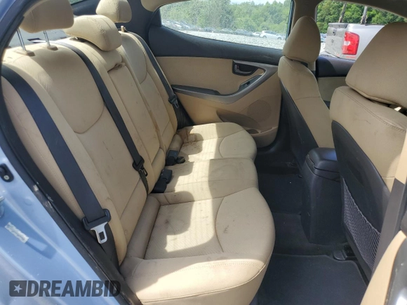2011 Hyundai Elantra GLS z VIN KMHDH4AE2BU093672, wystawiony jako Copart lot #56977185 z przebiegiem 142 095 mil mil oraz Szkoda całkowita • Salvage title. Historia ofert i sprzedaży dostępna na DreamBid. Obrazek 10.