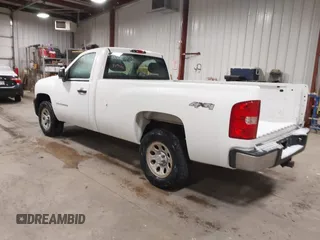 2008 Chevrolet Silverado 1500 Work Truck with VIN 1GCEK14C48Z215558, listed as a IAAI auction lot 41947700 with 147,591 mi miles. Bid and sale history available at carsss.com. Image 3.