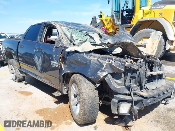 2014 Ram 1500 Sport с VIN 1C6RR7MT4ES297187, выставлен на аукционе IAAI как лот 42238882 с пробегом 170 781 миль миль и . История ставок и продаж доступна на DreamBid. Изображение 1.