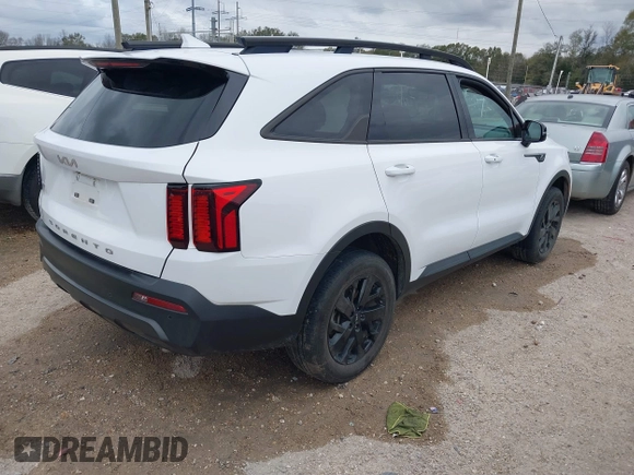 2022 Kia Sorento X-Line S with VIN 5XYRLDLCXNG150906, listed as a IAAI auction lot 41322719 with 29,915 mi miles. Bid and sale history available at carsss.com. Image 4.