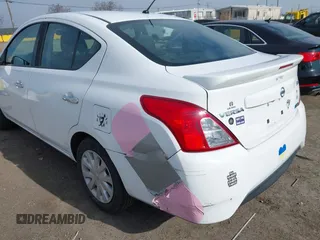 2016 Nissan Versa S Plus with VIN 3N1CN7AP6GL886585, listed as a IAAI auction lot 41411441 with 128,283 mi miles. Bid and sale history available at carsss.com. Image 6.