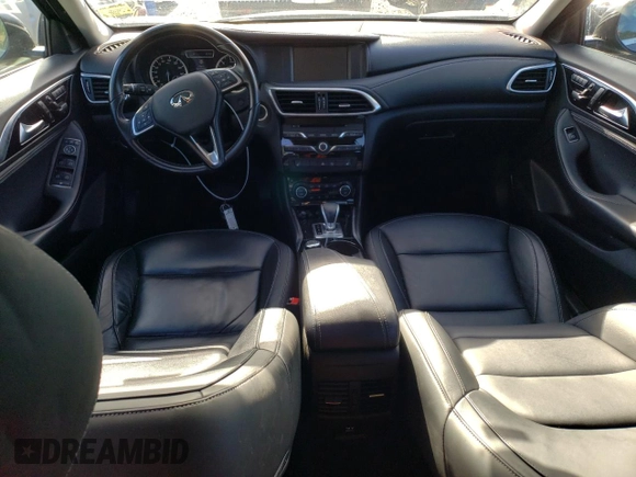 2018 Infiniti QX30 ESSENTIAL with VIN SJKCH5CP9JA057995, listed as a Copart auction lot 71195723 with 32,373 mi miles. Bid and sale history available at carsss.com. Image 8.