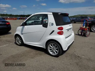 2014 Smart fortwo with VIN WMEEK9AA3EK806228, listed as a Copart auction lot 63858905 with 13,317 mi miles and Clean title. Bid and sale history available at DreamBid. Image 2.