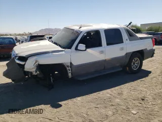 2002 Chevrolet Avalanche with VIN 3GNEK13T12G297202, listed as a Copart auction lot 73373934 with Not Provided miles and Salvage Title. Bid and sale history available at carsss.com. Image 1.