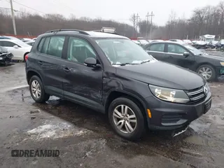 2016 Volkswagen Tiguan R-Line with VIN WVGBV7AX8GW592927, listed as a IAAI auction lot 41521533 with 79,563 mi miles and . Bid and sale history available at DreamBid. Image 1.