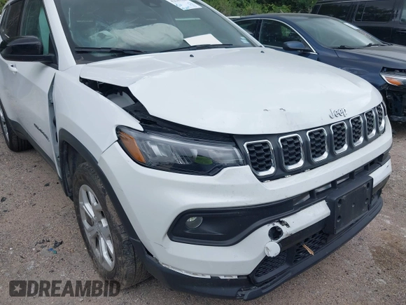 2024 Jeep Compass Latitude with VIN 3C4NJDBN9RT100598, listed as a IAAI auction lot 42541564 with 25,447 mi miles and . Bid and sale history available at DreamBid. Image 6.