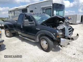 2006 Ford F-350 with VIN 1FTWX32Y66EB25977, listed as a Copart auction lot 44701095 with 111,763 mi miles and Salvage title. Bid and sale history available at DreamBid. Image 4.