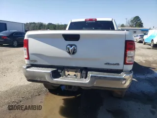 2022 Ram 2500 Tradesman with VIN 3C6UR5CJ2NG319208, listed as a Copart auction lot 46473685 with 69,377 mi miles and Salvage Title. Bid and sale history available at carsss.com. Image 6.
