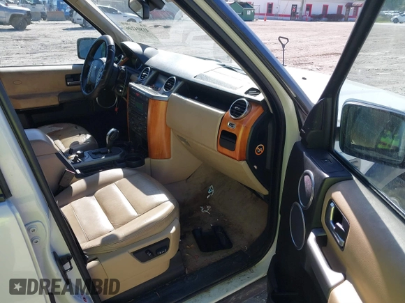 2008 Land Rover LR3 HSE with VIN SALAG25488A457855, listed as a IAAI auction lot 41804106 with 235,664 mi miles. Bid and sale history available at carsss.com. Image 5.