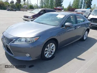 2013 Lexus ES 300h Hybrid with VIN JTHBW1GG6D2023923, listed as a IAAI auction lot 42099648 with 226,437 mi miles. Bid and sale history available at carsss.com. Image 18.