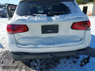 2022 Mercedes-Benz GLC with VIN W1N0G8EB7NG119580, listed as a IAAI auction lot 41239778 with 28,551 mi miles. Bid and sale history available at carsss.com. Image 6.