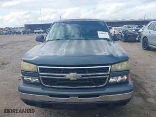 2007 Chevrolet Silverado 1500 Classic LS with VIN 2GCEC13V971140007, listed as a IAAI auction lot 41491826 with 171,361 mi miles. Bid and sale history available at carsss.com. Image 12.