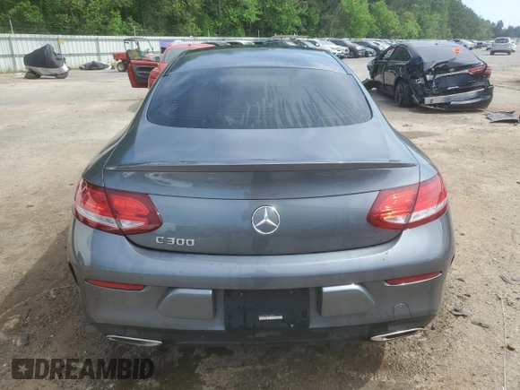 2018 Mercedes-Benz C 300 z VIN WDDWJ4JB5JF750528, wystawiony jako Copart lot #52203115 z przebiegiem 83 409 mil mil oraz Szkoda całkowita • Salvage title. Historia ofert i sprzedaży dostępna na DreamBid. Obrazek 6.