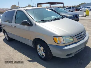 2003 Toyota Sienna CE z VIN 4T3ZF19C73U511701, wystawiony jako IAAI lot #42287756 z przebiegiem 245 851 mil mil oraz . Historia ofert i sprzedaży dostępna na DreamBid. Obrazek 1.
