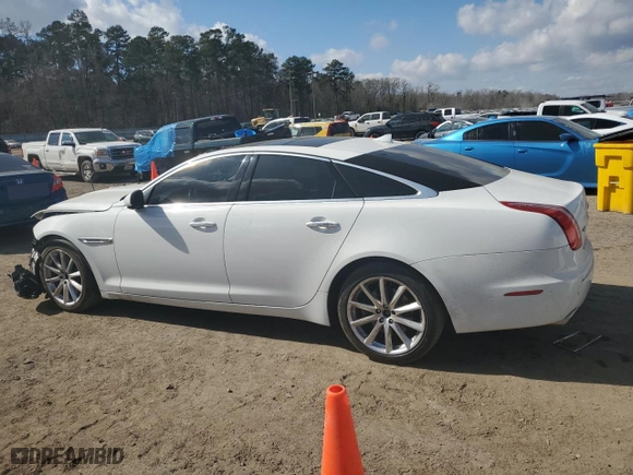 2013 Jaguar XJ with VIN SAJWJ1CD1D8V51865, listed as a Copart auction lot 44382125 with NaN miles and Salvage Title. Bid and sale history available at carsss.com. Image 2.