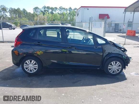 2016 Honda Fit LX with VIN JHMGK5H57GS010902, listed as a IAAI auction lot 41902395 with 124,531 mi miles. Bid and sale history available at carsss.com. Image 14.