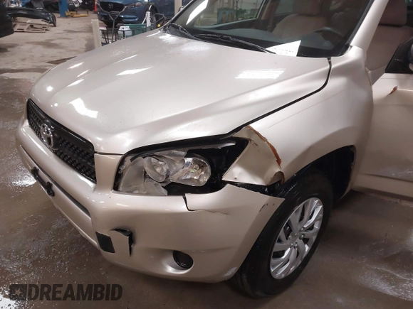 2008 Toyota RAV4 with VIN JTMZD33V286070452, listed as a IAAI auction lot 41793963 with 125,900 mi miles. Bid and sale history available at carsss.com. Image 6.