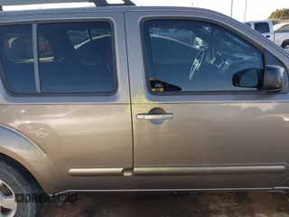 2006 Nissan Pathfinder SE z VIN 5N1AR18U36C684150, wystawiony jako IAAI lot #41201933 z przebiegiem 146 494 mil mil oraz . Historia ofert i sprzedaży dostępna na DreamBid. Obrazek 13.