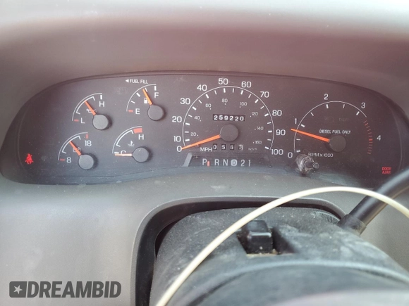 2000 Ford Super Duty F-250 XL with VIN 1FTNW21FXYEB83084, listed as a Copart auction lot 71928744 with 259,220 mi miles and Salvage Title. Bid and sale history available at carsss.com. Image 9.