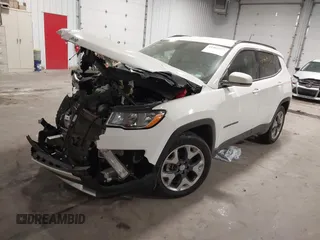 2020 Jeep Compass Limited with VIN 3C4NJCCB3LT229698, listed as a IAAI auction lot 41461973 with 41,973 mi miles and . Bid and sale history available at carsss.com. Image 17.