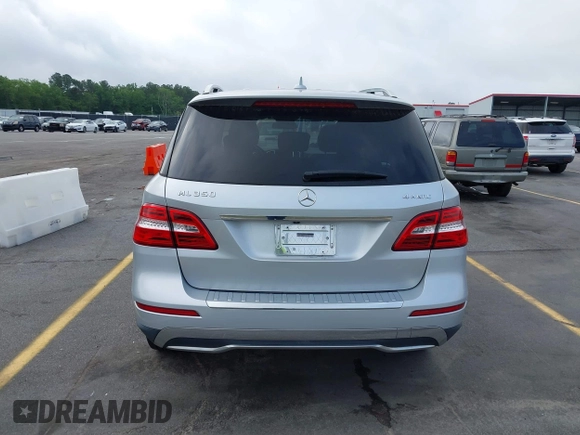 2012 Mercedes-Benz M ML 350 with VIN 4JGDA5HB5CA012821, listed as a IAAI auction lot 42128070 with 94,749 mi miles. Bid and sale history available at carsss.com. Image 16.