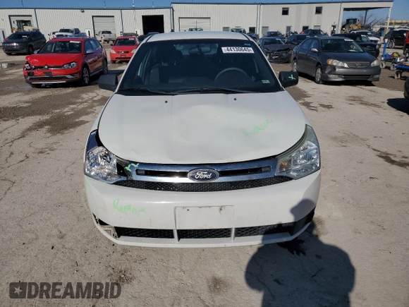 2011 Ford Focus SE with VIN 1FAHP3FN2BW184060, listed as a Copart auction lot 44130645 with 100,192 mi miles and Clean Title. Bid and sale history available at carsss.com. Image 5.
